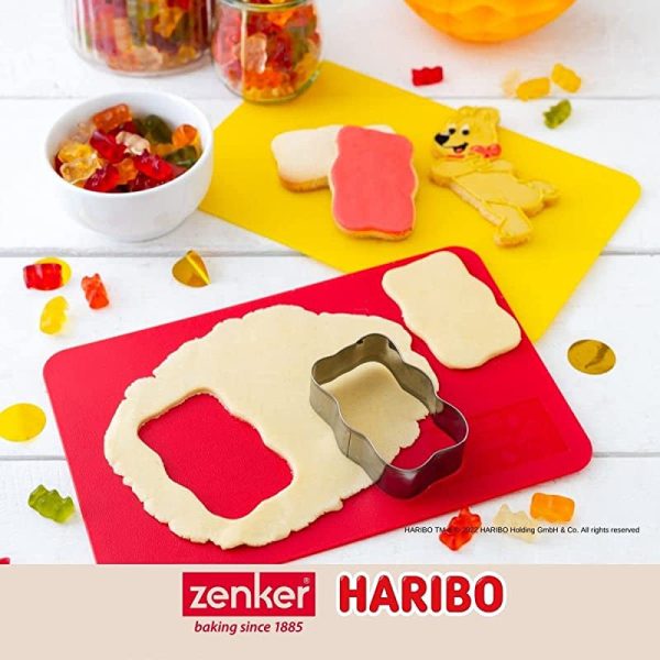 Zenker Meets Haribo - Juego de 2 almohadillas de corte en amarillo y rojo, base de plástico para hornear y manualidades con diseño de Haribo Fashion