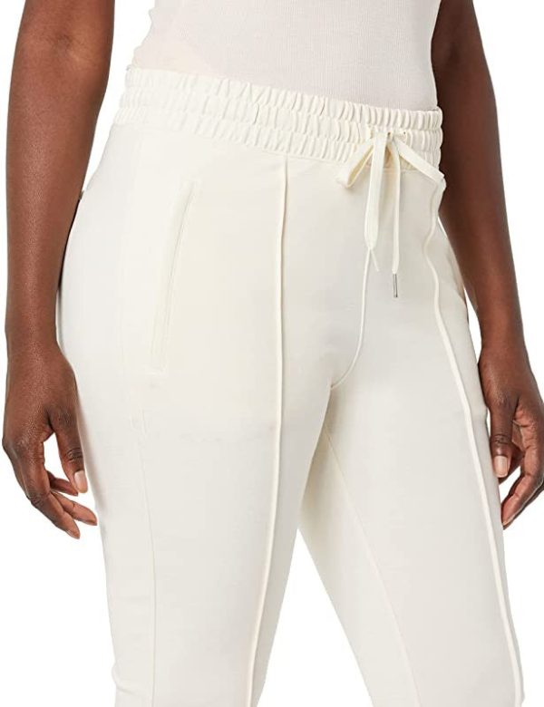 Amazon Aware Pantalón de corte cónico sin cierre (disponible en tallas grandes) Mujer, Blanco Roto, XXL on Sale