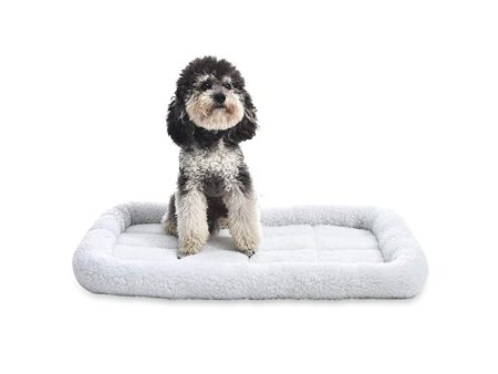 Amazon Basics - Cama acolchada con rebordes para mascotas: 73, 6 x 48, 2 cm on Sale